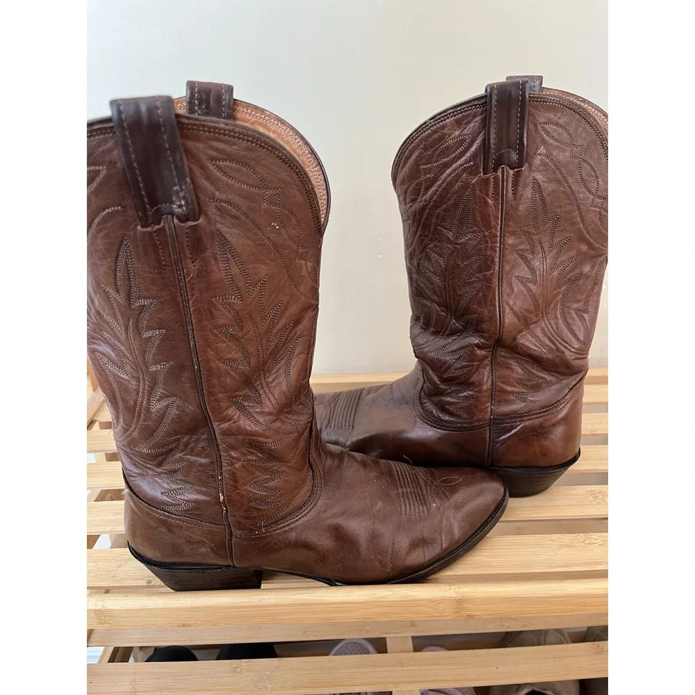 BROWN MADE IN USA VINTAGE NOCONA WESTERN COWBOY LEATHER BOOTS SIZE 10 D